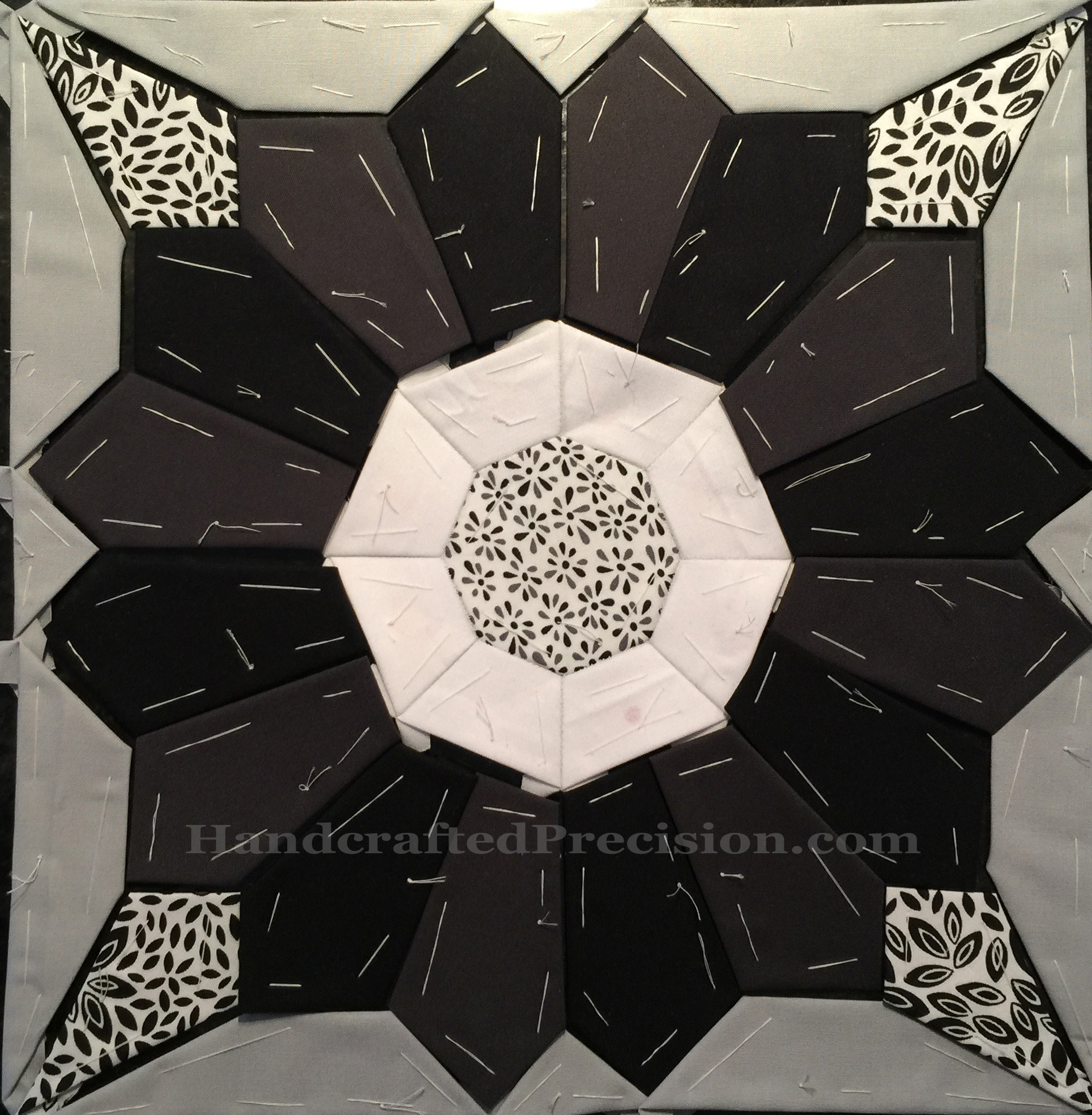 Chrysanthemum Medallion HP